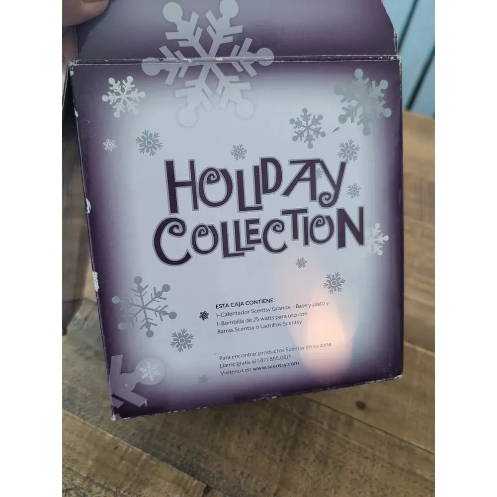 Scentsy Merry Berry Christmas Wax Holiday Edition Warmer‎ Red W/ Box!!